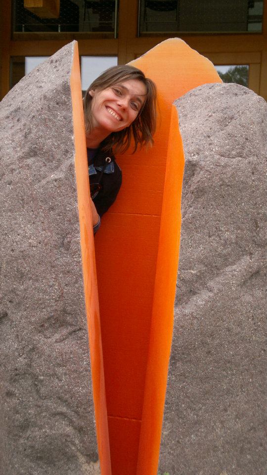 547570_216515188469302_1829480095_n