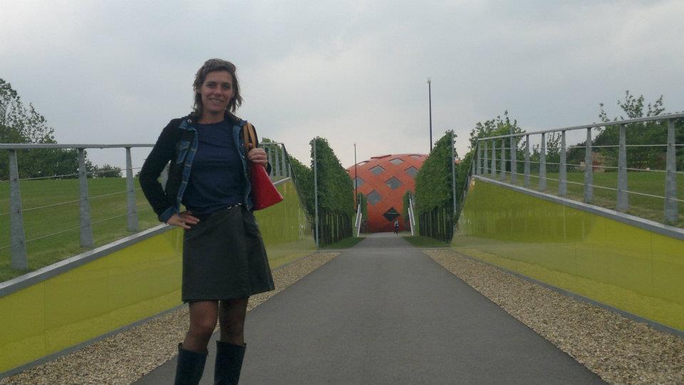 522863_216515371802617_1884242462_n