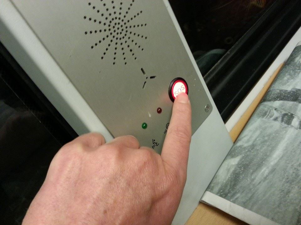 20141106 Ik zit in de trein en heb zin in een wijntje Zal ik