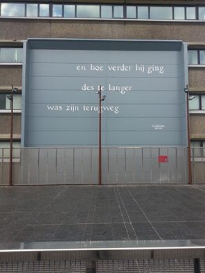 20141230 Voor dichters hoeft de aarde niet rond te blijven