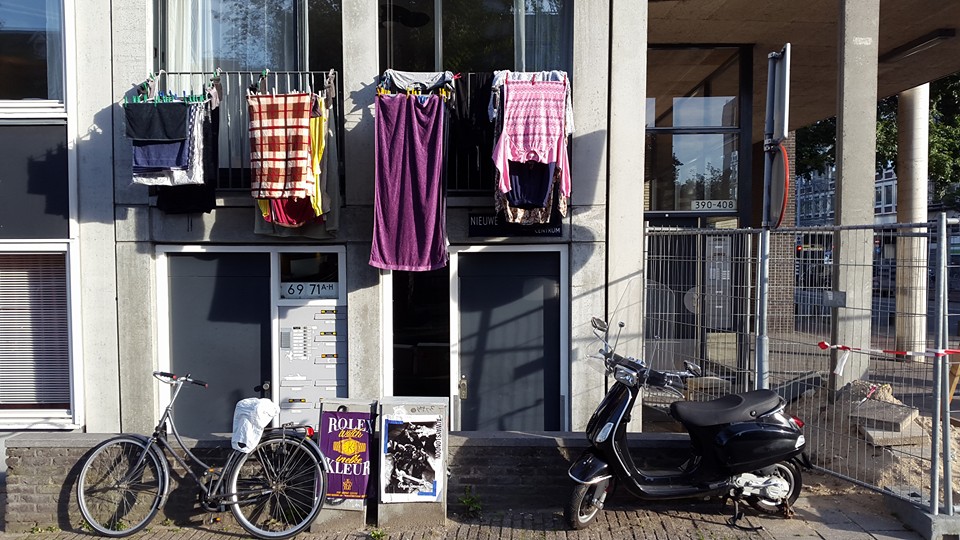 20150910 En dan hangen we de schone was lekker in de frisse buitenlucht te drogen