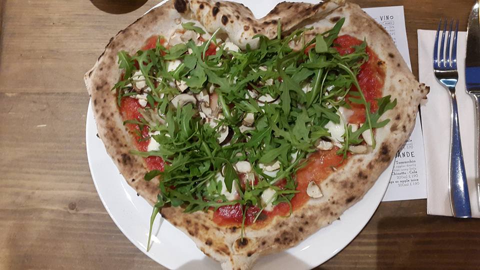 20160418 Flirtatious pizza dude